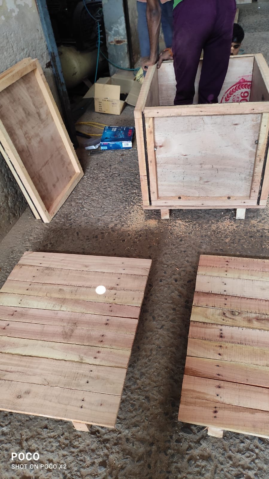 Wooden compartment boxes for hardware